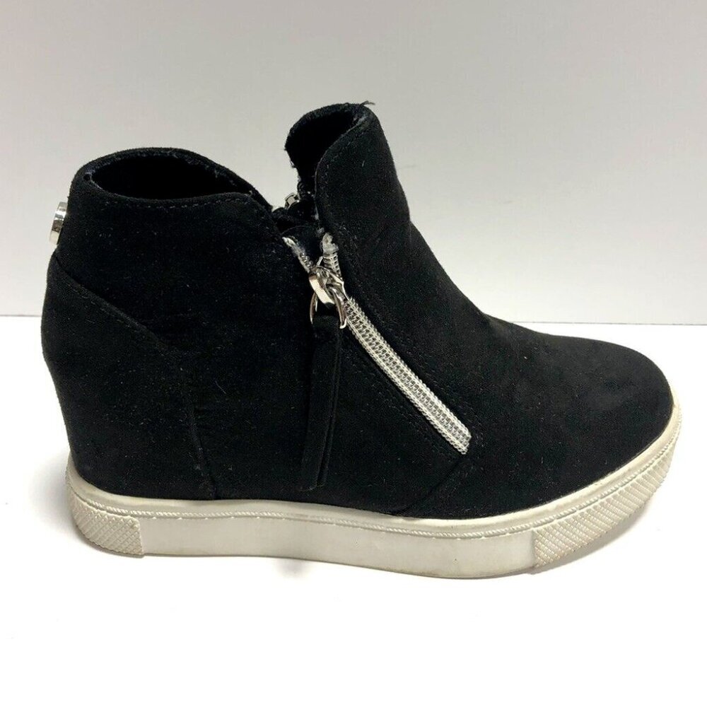 Steve Madden Kids' Wedgie Black Suede Sneakers, Girls' Size 13M